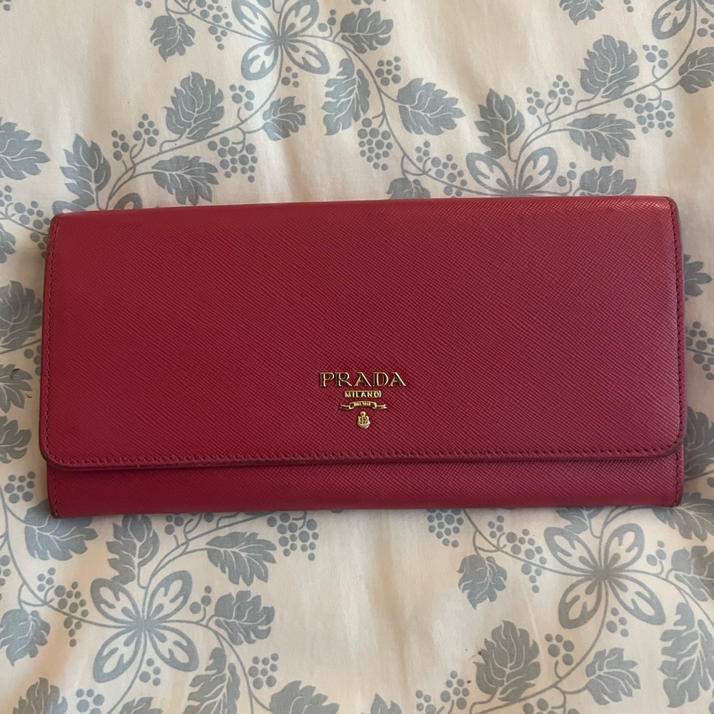 Prada Saffiano Megal Oro Wallet